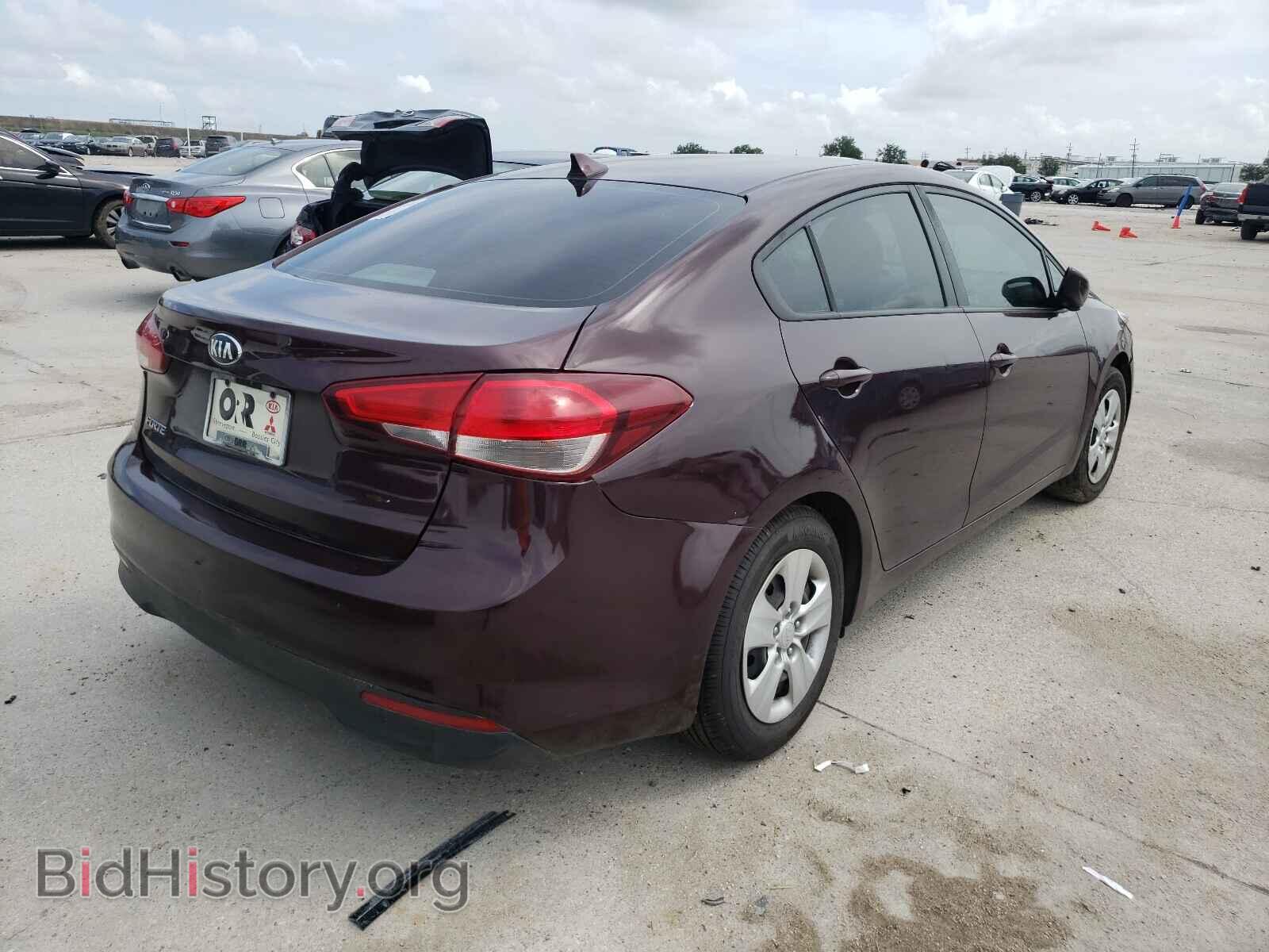 2017 KIA FORTE - VIN: 3KPFK4A78HE118520 - Фото 4