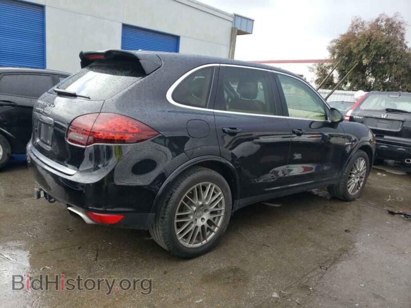 2012 Porsche CAYENNE (VIN WP1AE2A26CLA93089) — photo 3 of 12