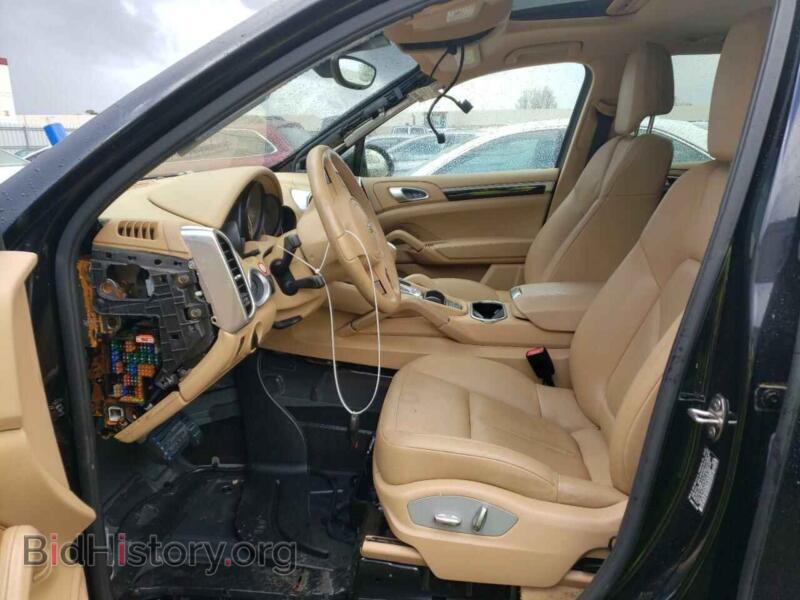 2012 Porsche CAYENNE (VIN WP1AE2A26CLA93089) — photo 7 of 12