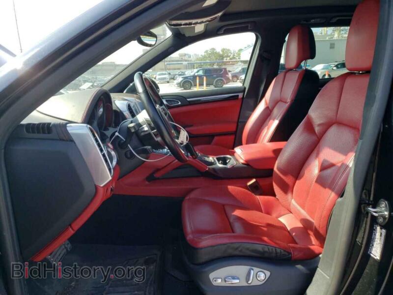 2017 Porsche CAYENNE (VIN WP1AB2A20HLA51114) — фото 7 из 14