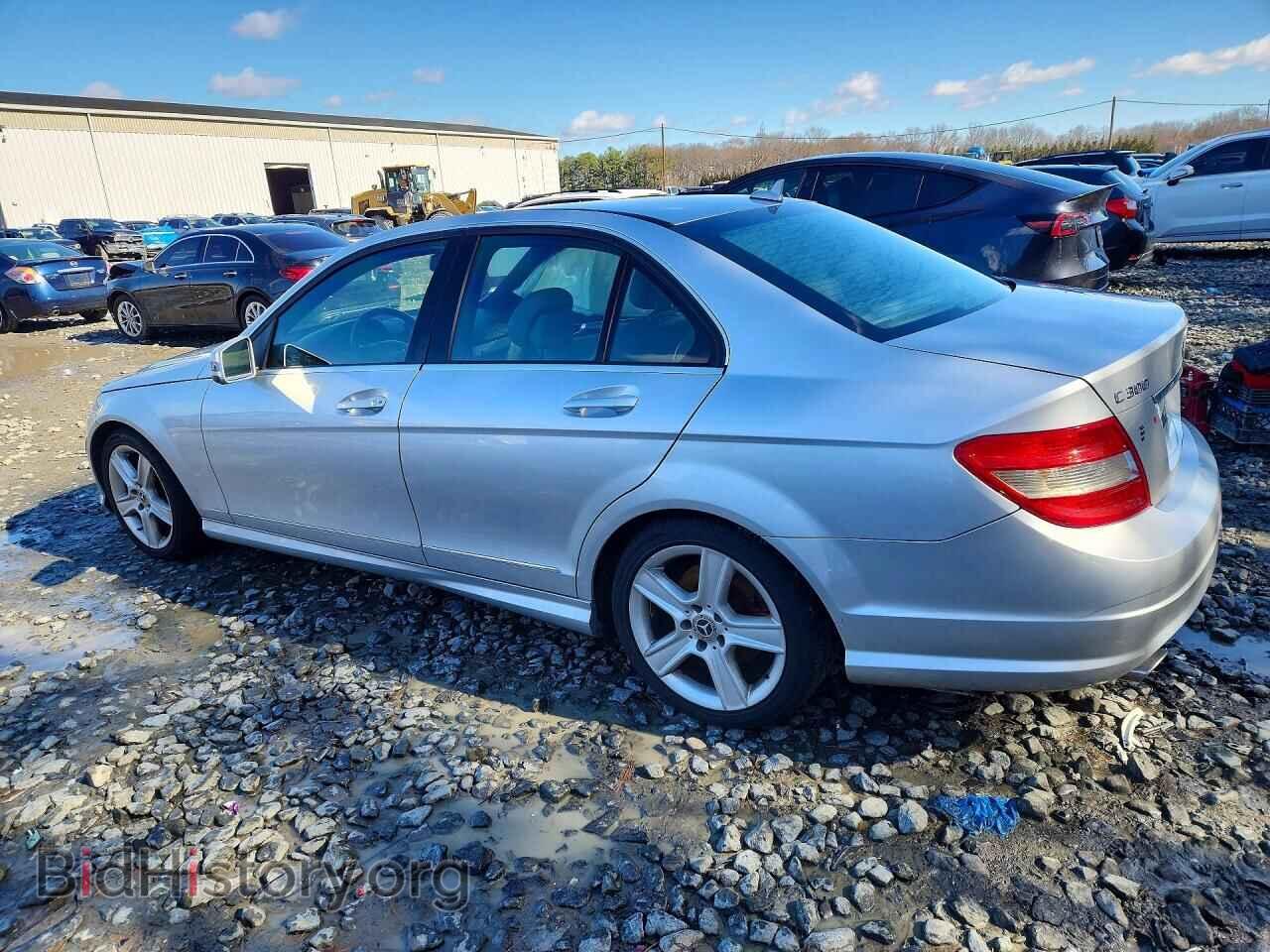 2011 MERCEDES-BENZ C-CLASS - VIN: WDDGF5EB2BF635957 - Фото 2