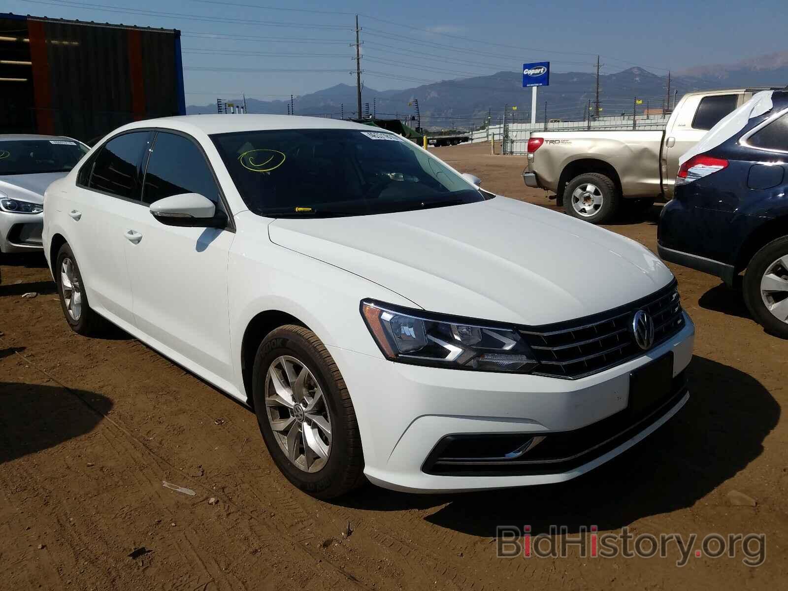 Фотография 1VWAA7A37JC012503 - VOLKSWAGEN PASSAT 2018