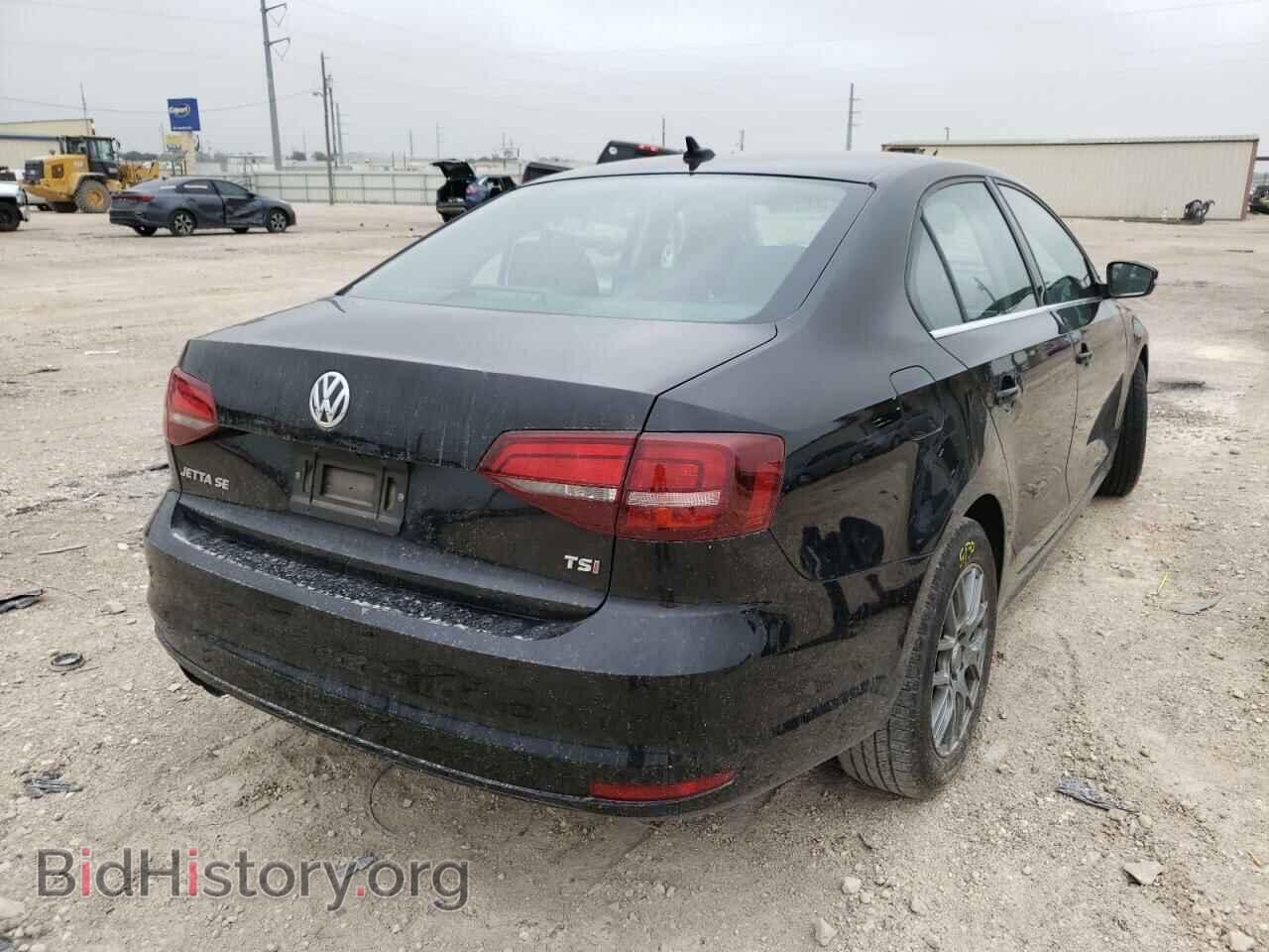 2017 VOLKSWAGEN JETTA - VIN: 3VWDB7AJ8HM328896 - Фото 4