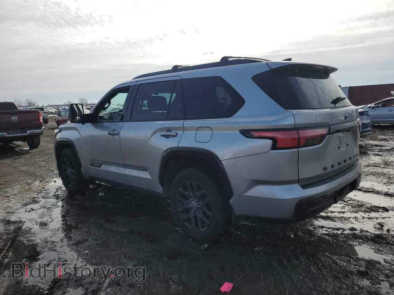 2023 TOYOTA SEQUOIA - VIN: 7SVAAABA2PX003194 - Фото 2