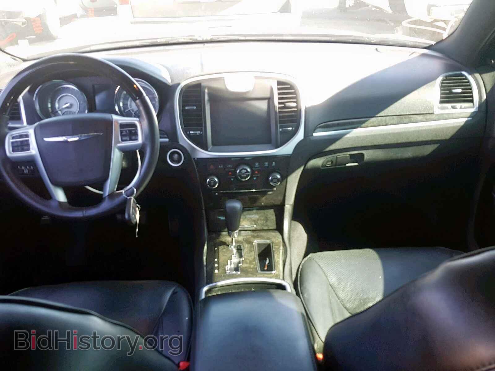 2014 CHRYSLER 300 - VIN: 2C3CCAKT7EH383931 - Фото 9