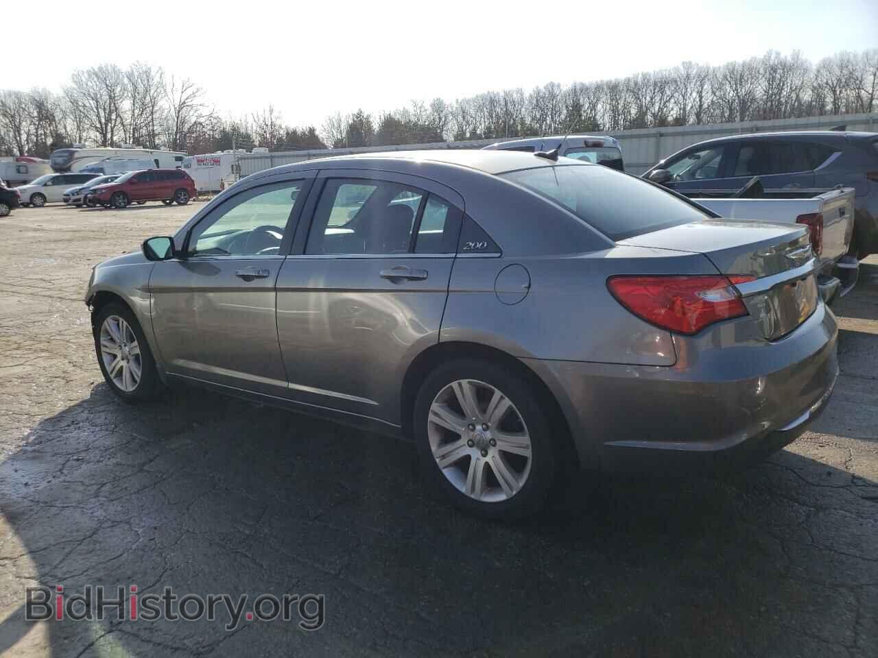 2013 CHRYSLER 200 - VIN: 1C3CCBAB5DN761815 - Photo 2