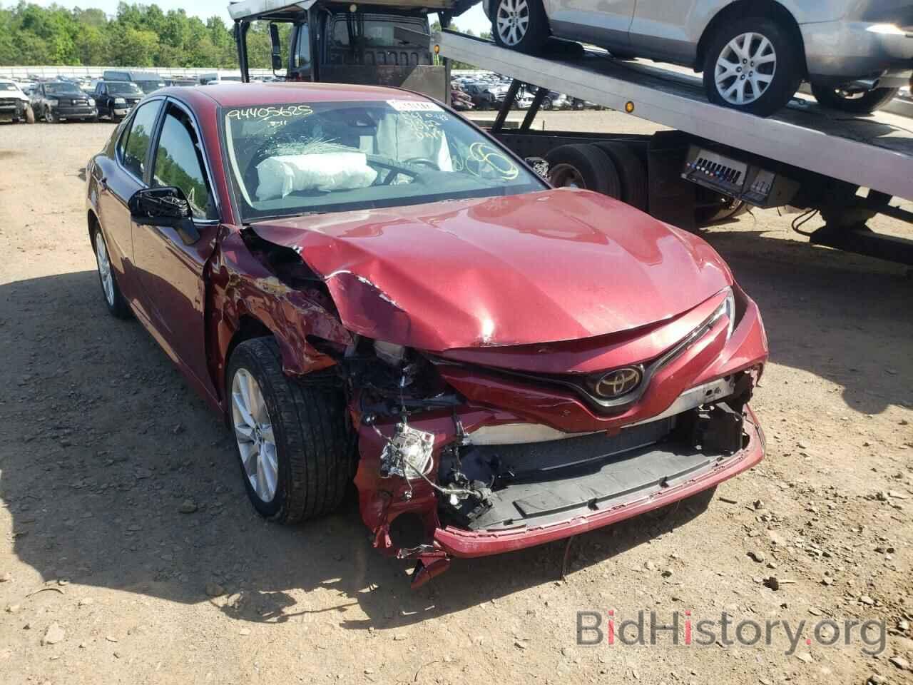 Photo 4T1C11AK2LU351145 - TOYOTA CAMRY 2020