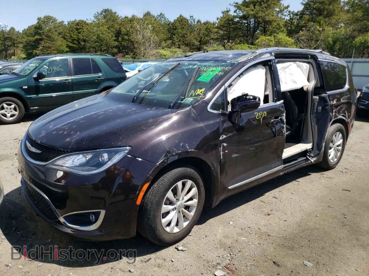 2019 CHRYSLER PACIFICA - VIN: 2C4RC1BG3KR705740 - Photo 2
