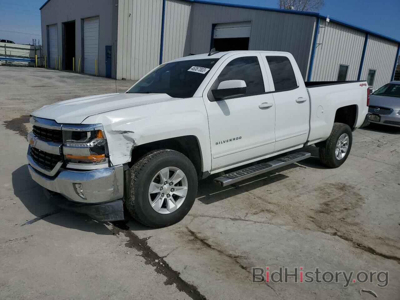 Photo 2GCVKREC3J1104611 - CHEVROLET SILVERADO 2018