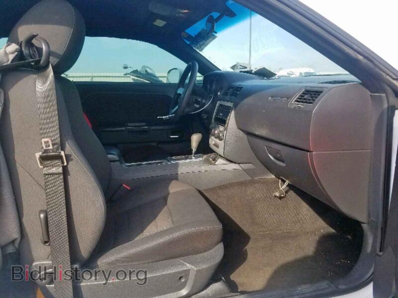 2010 Dodge CHALLENGER (VIN 2B3CJ4DVXAH320528) — фото 5 из 10