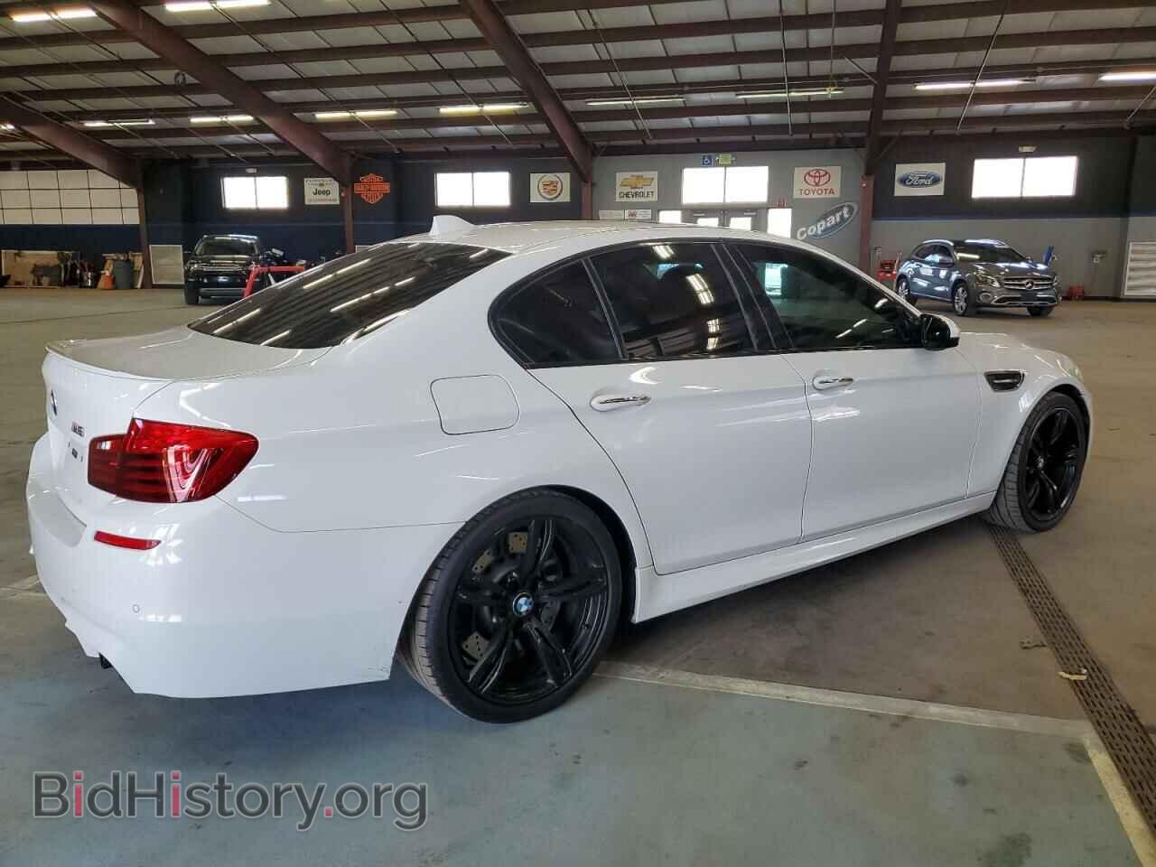2014 BMW M5 - VIN: WBSFV9C58ED593638 - Photo 3