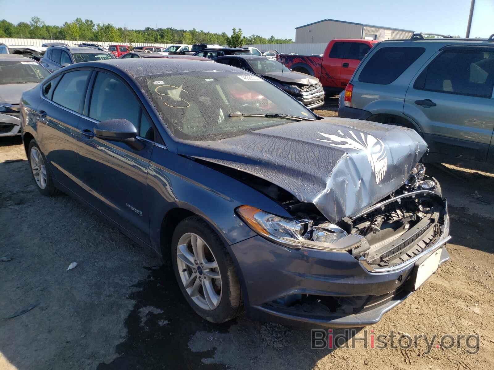 Photo 3FA6P0LU6JR131865 - FORD FUSION 2018