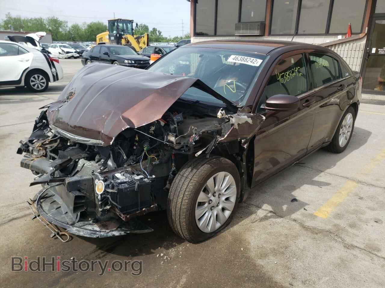 2013 CHRYSLER 200 - VIN: 1C3CCBAB8DN533193 - Фото 2