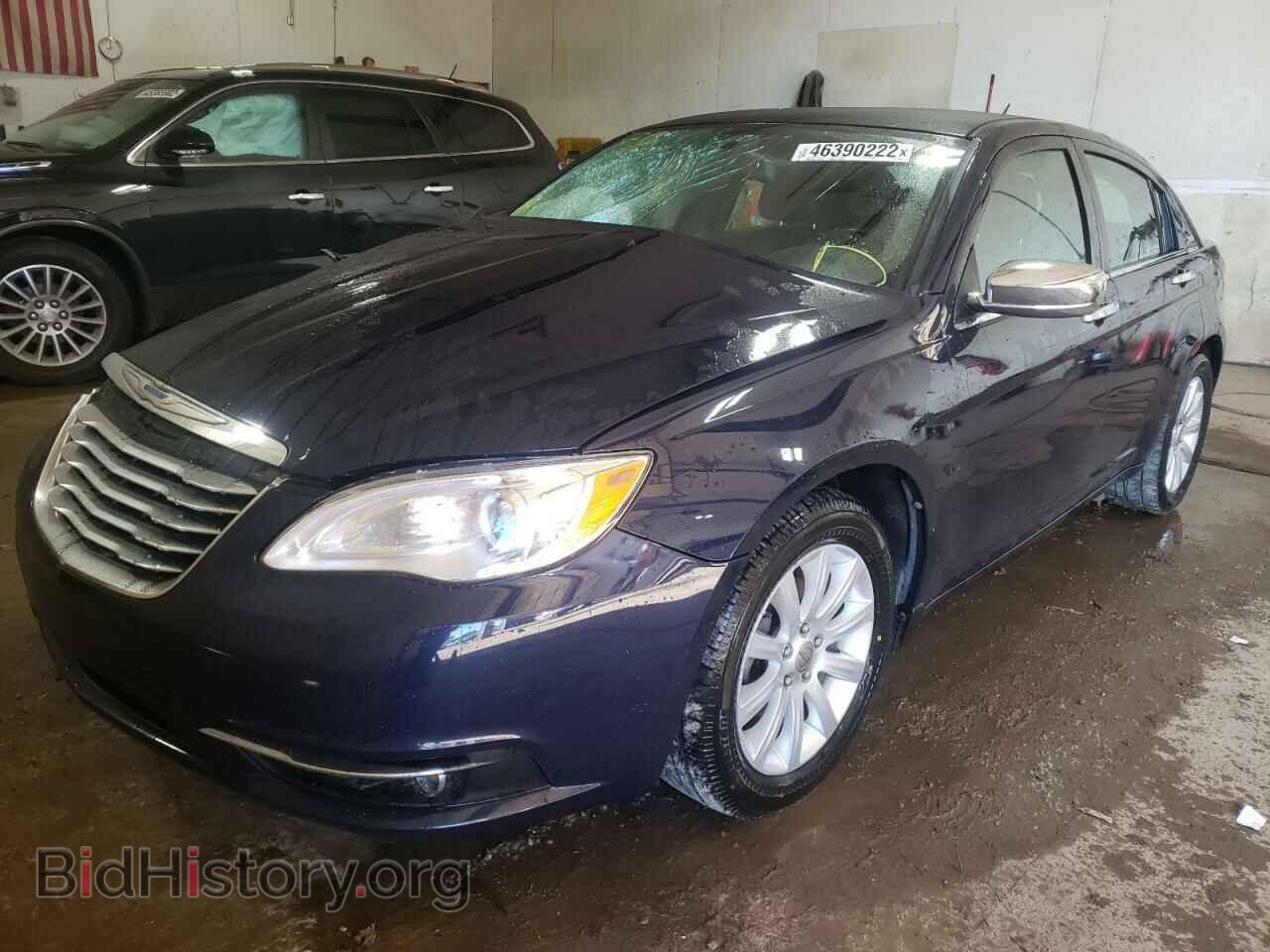 2013 CHRYSLER 200 - VIN: 1C3CCBCG2DN574962 - Фото 2