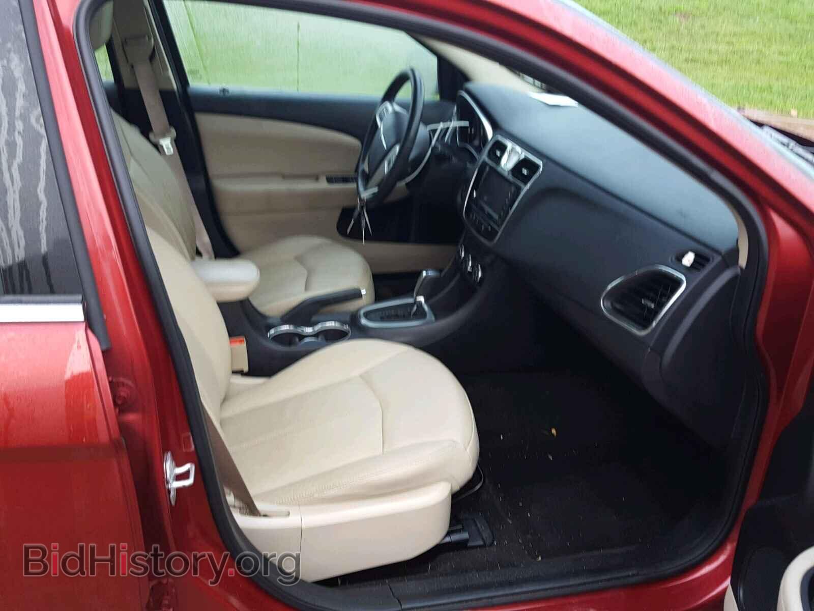 2011 CHRYSLER 200 - VIN: 1C3BC2FG2BN602022 - Фото 5