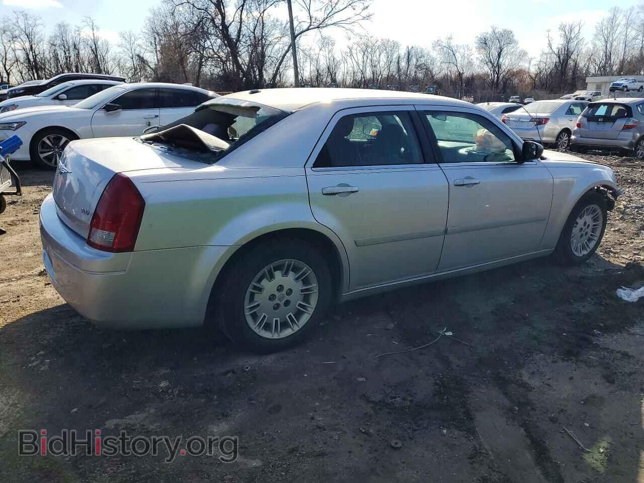 2006 CHRYSLER 300 - VIN: 2C3KA43R96H509889 - Фото 3