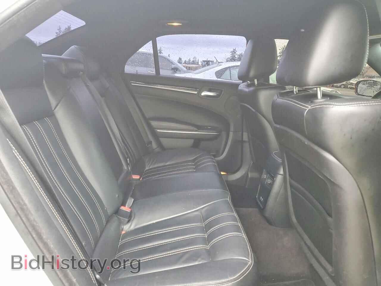2017 CHRYSLER 300 - VIN: 2C3CCAGG1HH516814 - Фото 10