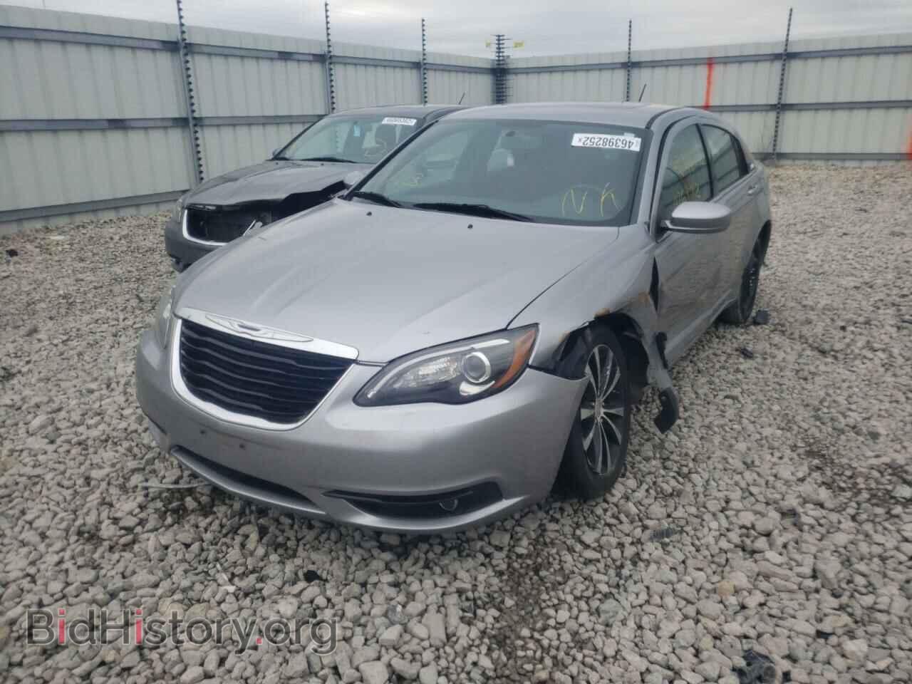 2013 CHRYSLER 200 - VIN: 1C3CCBBB2DN575650 - Photo 2