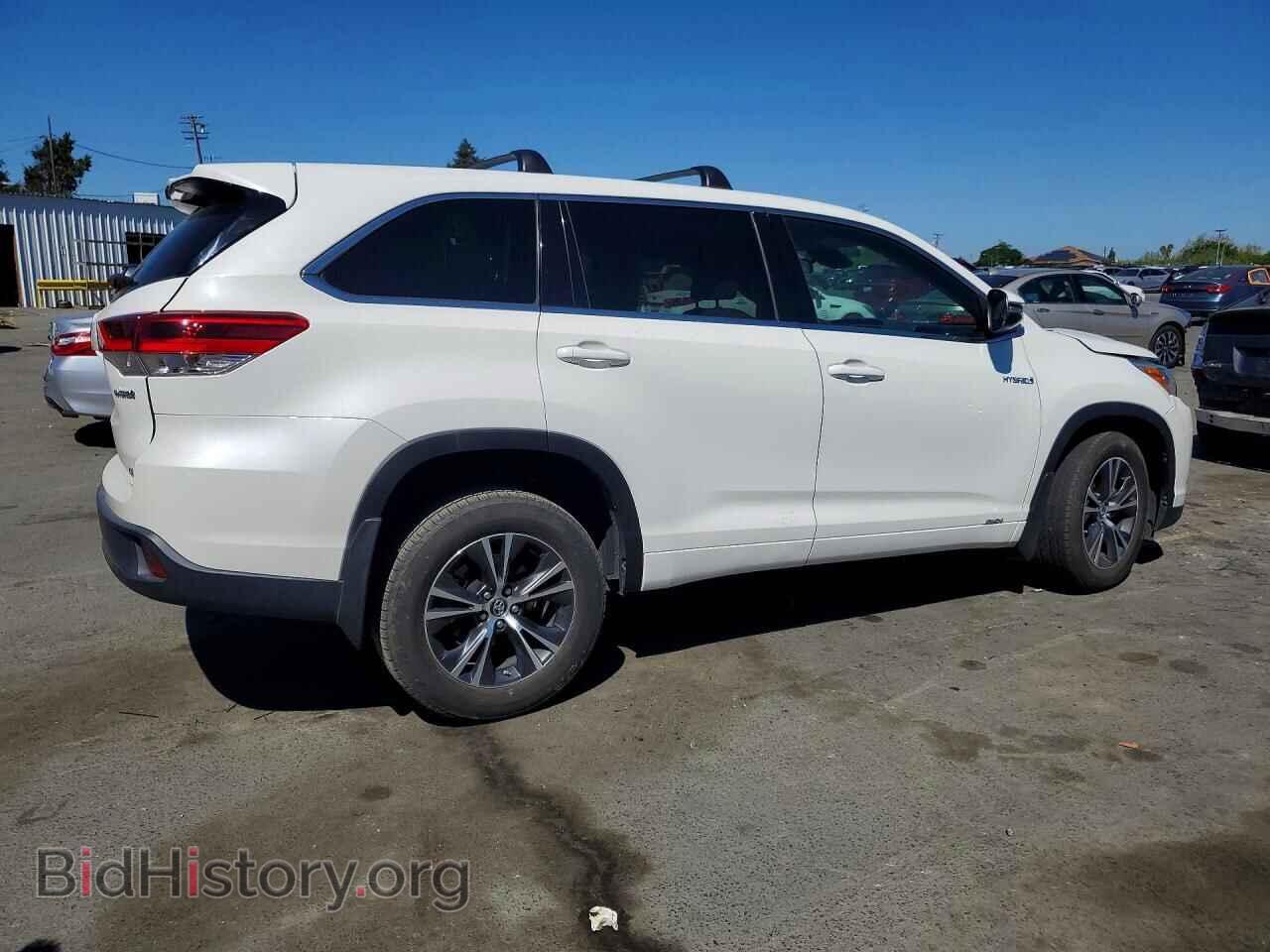 2018 TOYOTA HIGHLANDER - VIN: 5TDBGRFH0JS037523 - Фото 3