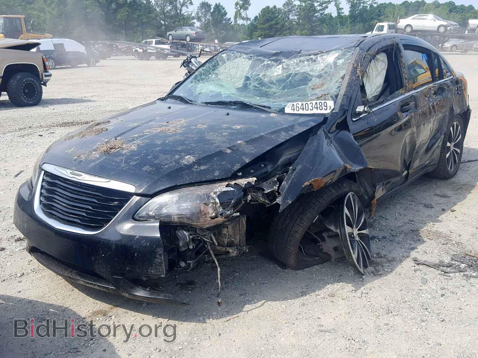 2011 CHRYSLER 200 - VIN: 1C3BC8FGXBN567457 - Фото 2