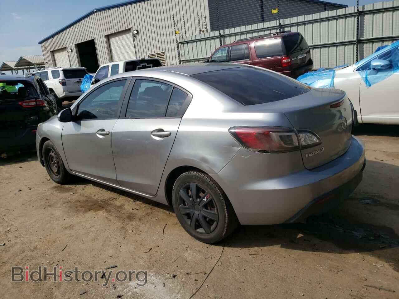 2011 MAZDA 3 - VIN: JM1BL1UF8B1489278 - Фото 2
