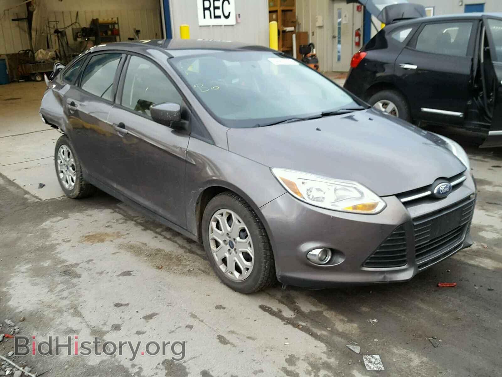 Photo 1FAHP3F27CL211570 - FORD FOCUS 2012