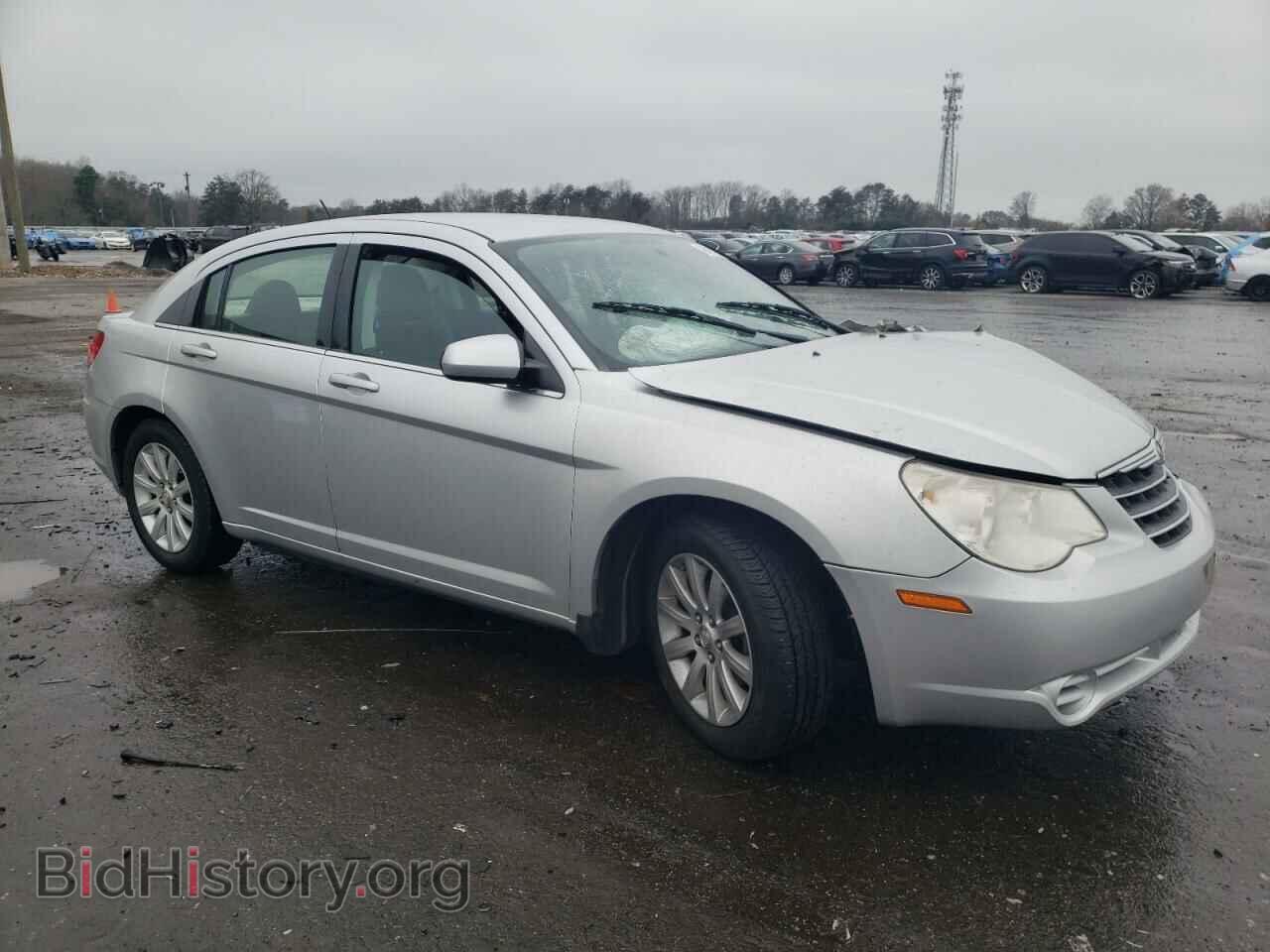 2010 CHRYSLER SEBRING - VIN: 1C3CC5FB5AN183995 - Фото 4