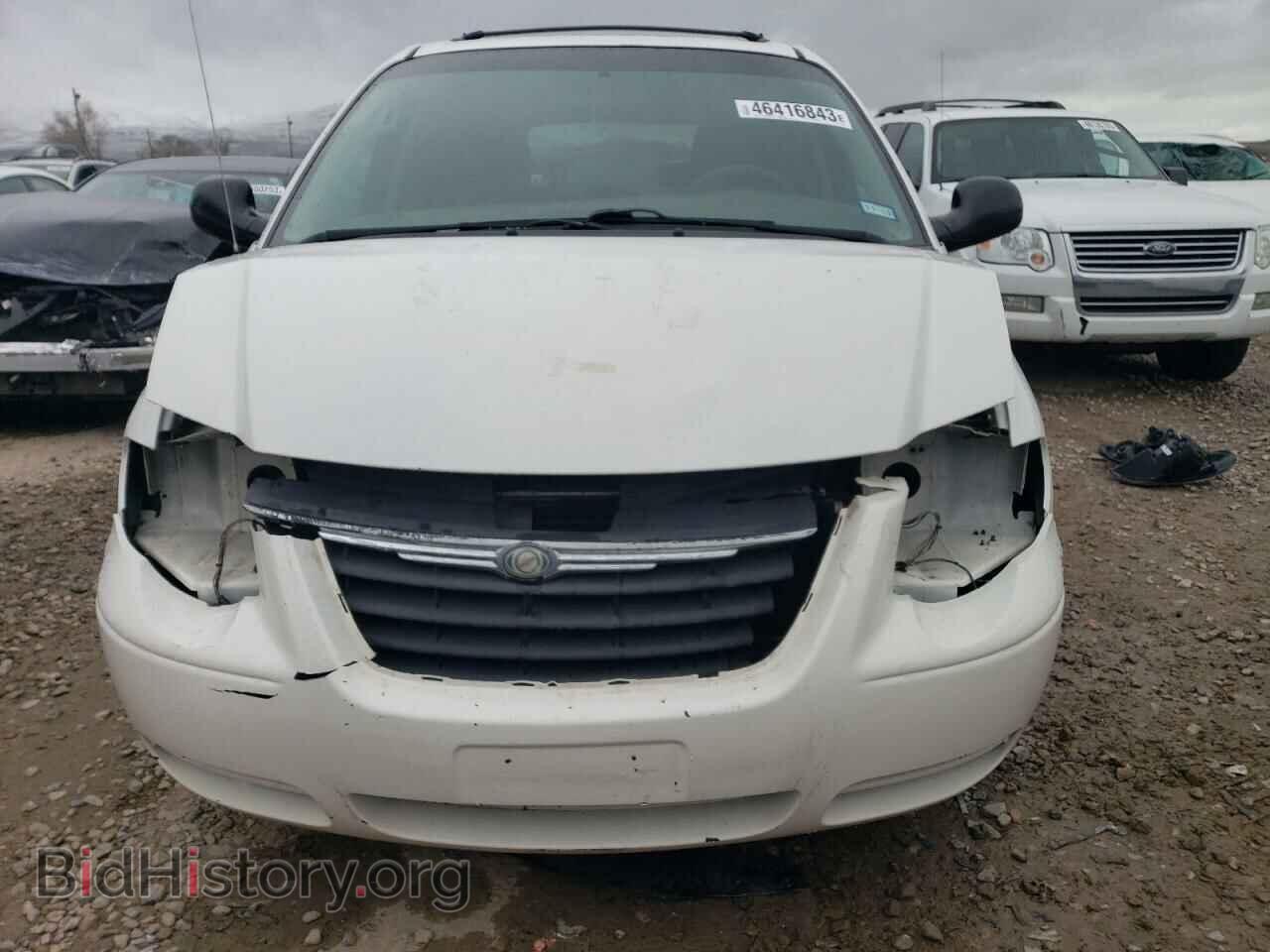 2006 CHRYSLER MINIVAN - VIN: 2A4GP44R56R740873 - Фото 5