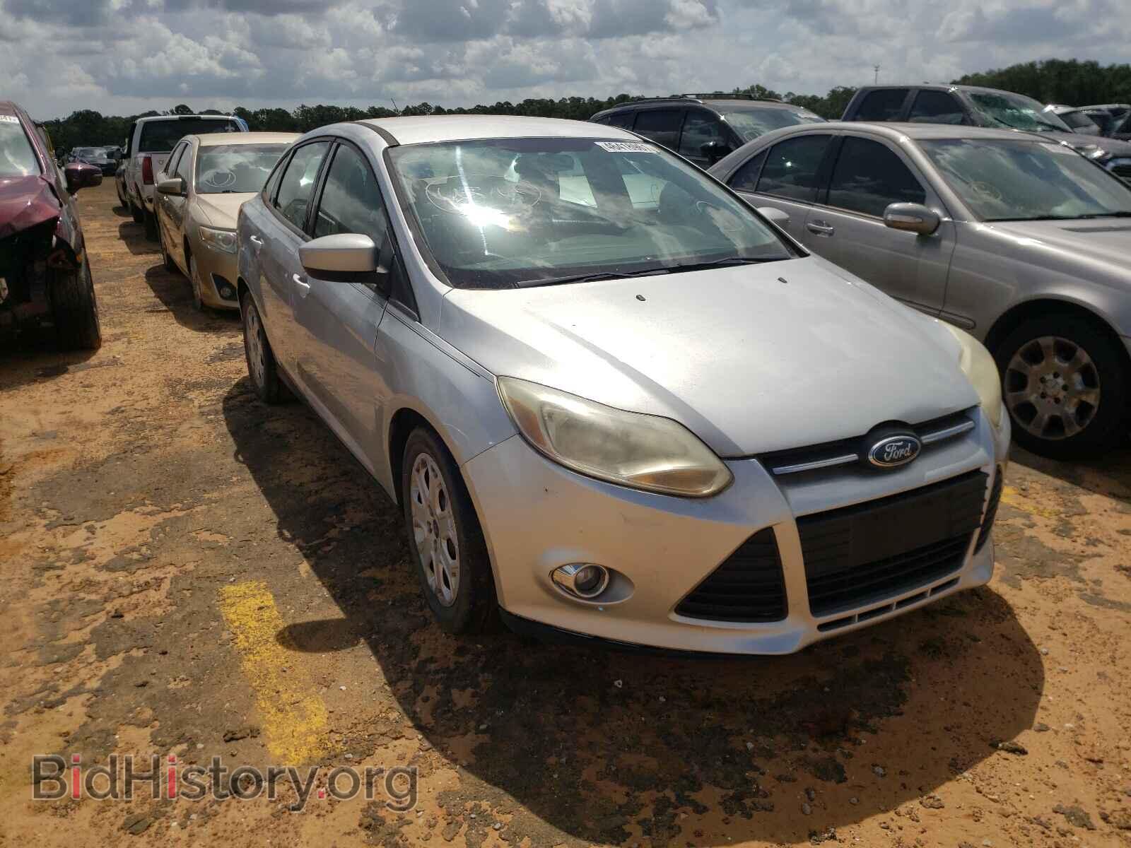 Photo 1FAHP3F21CL207692 - FORD FOCUS 2012