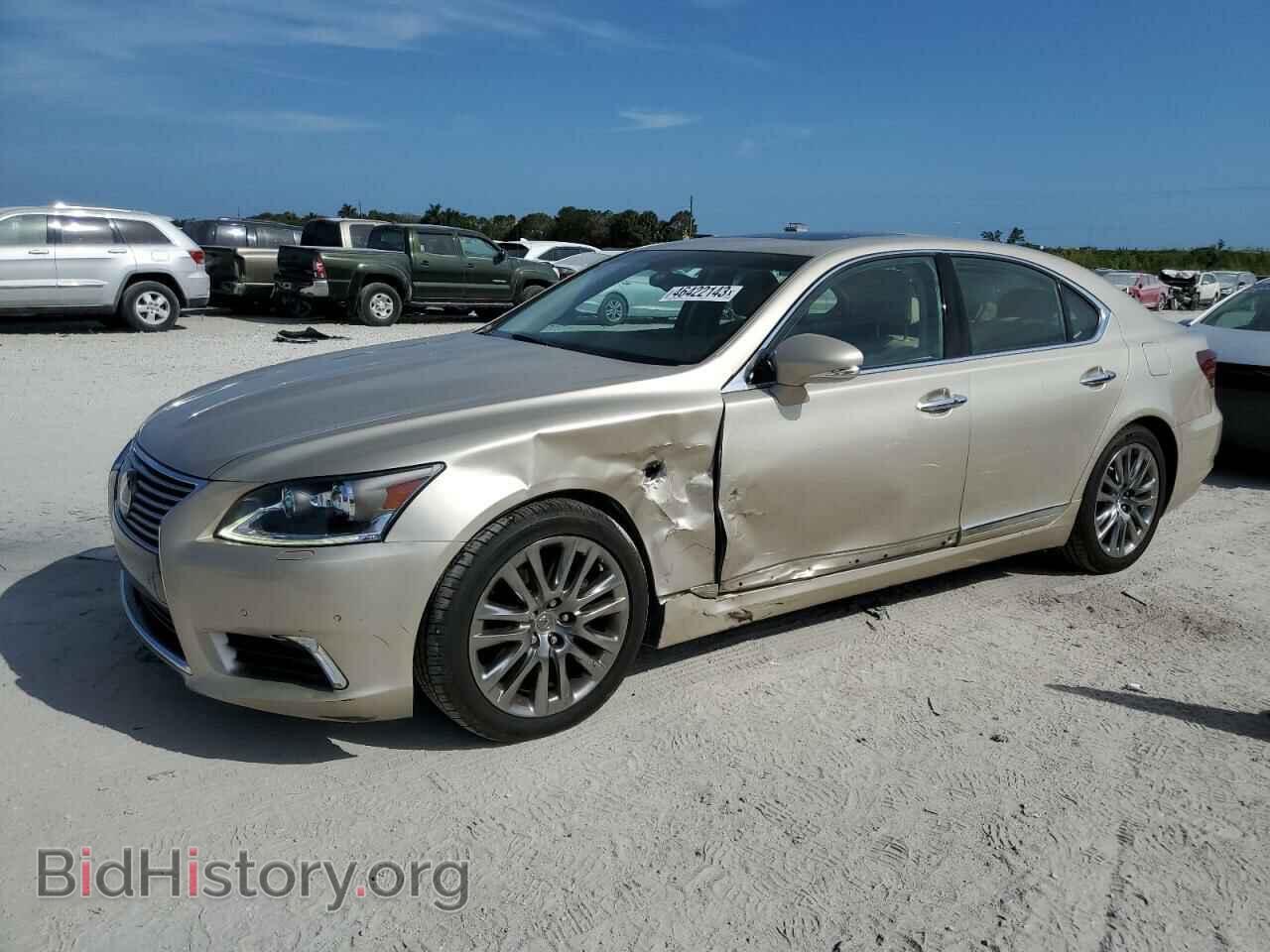 Фотография JTHBL5EF7H5143731 - LEXUS LS460 2017