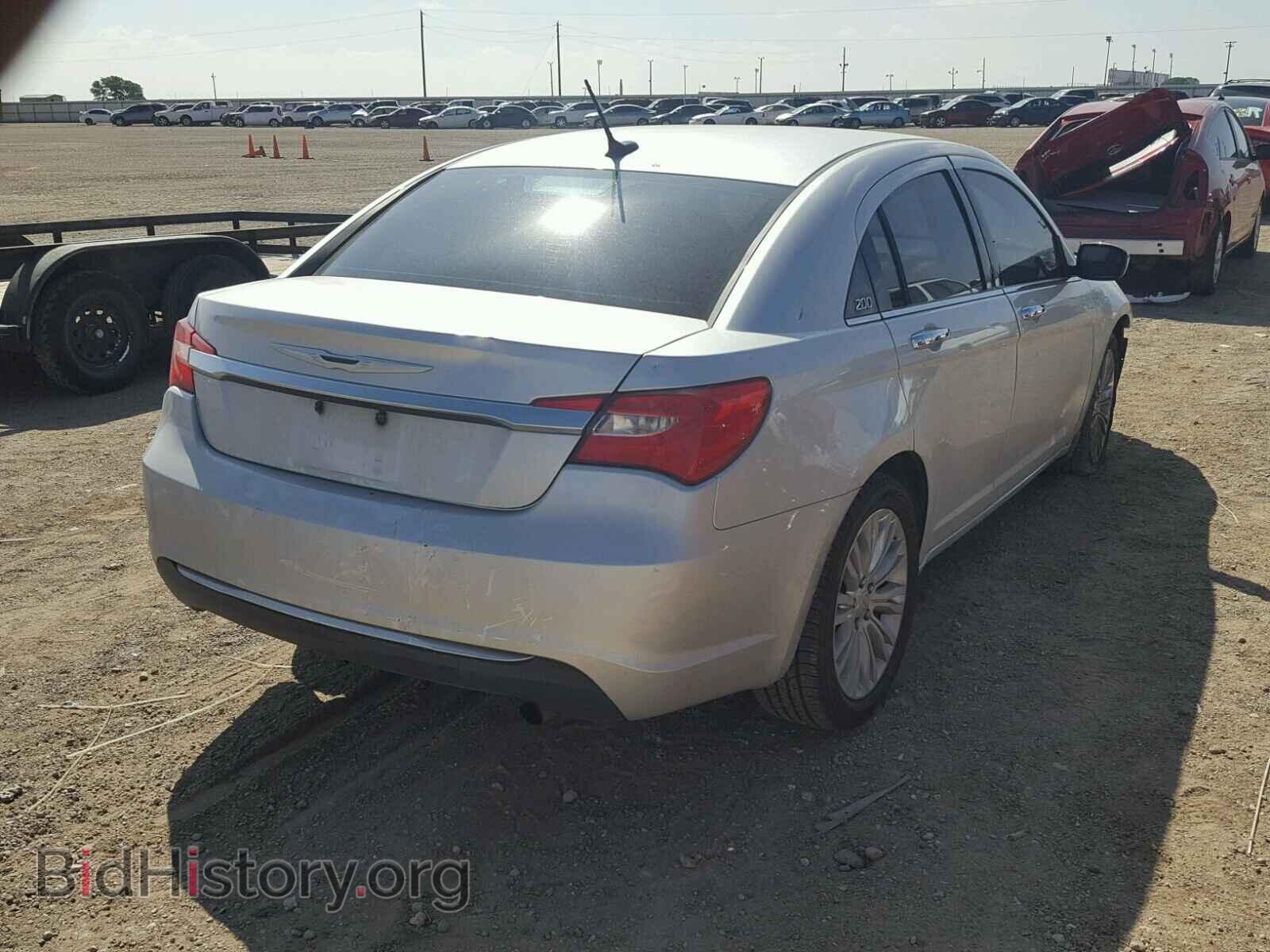 2012 CHRYSLER 200 - VIN: 1C3CCBCB0CN137805 - Photo 4