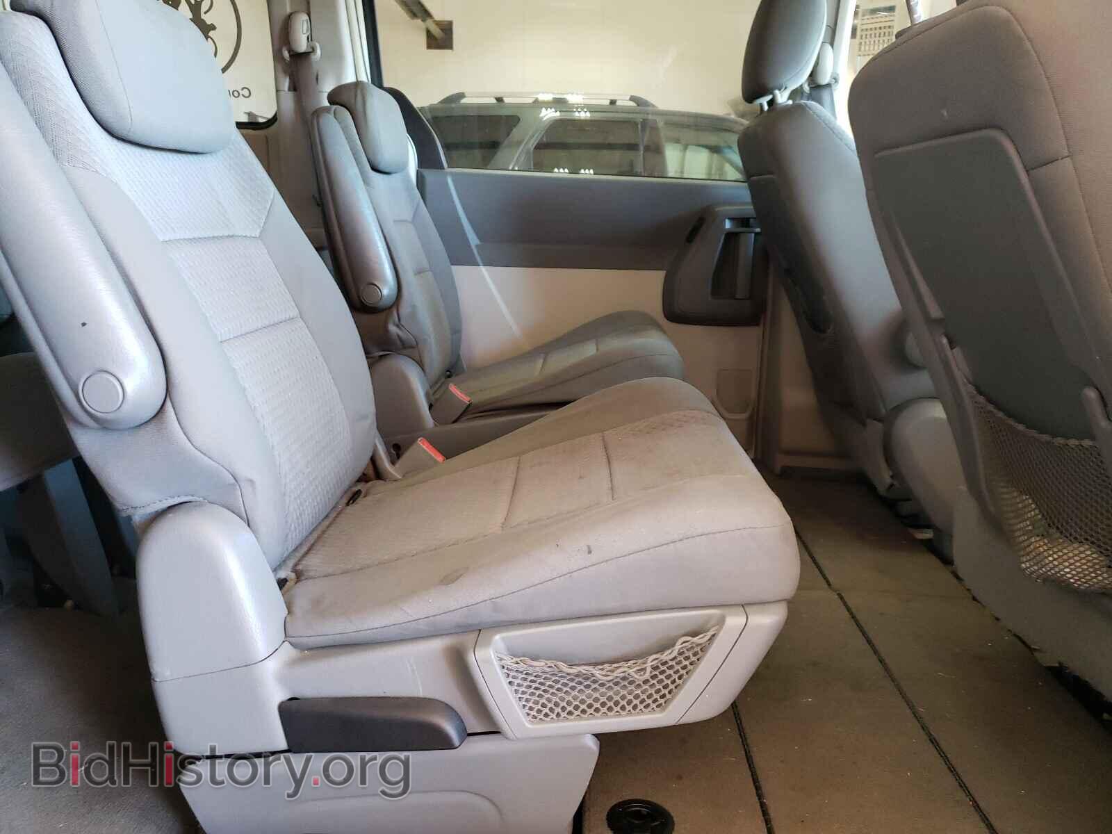 2009 CHRYSLER MINIVAN - VIN: 2A8HR44E59R656907 - Фото 6