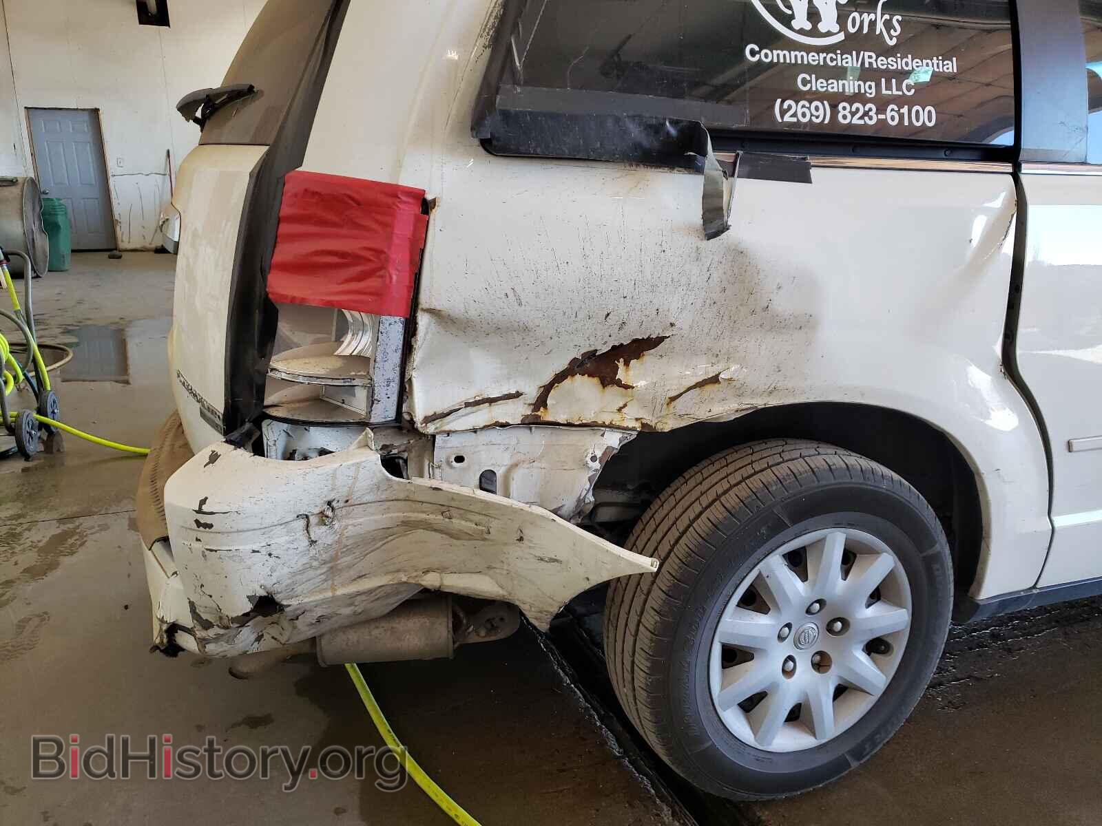 2009 CHRYSLER MINIVAN - VIN: 2A8HR44E59R656907 - Фото 9