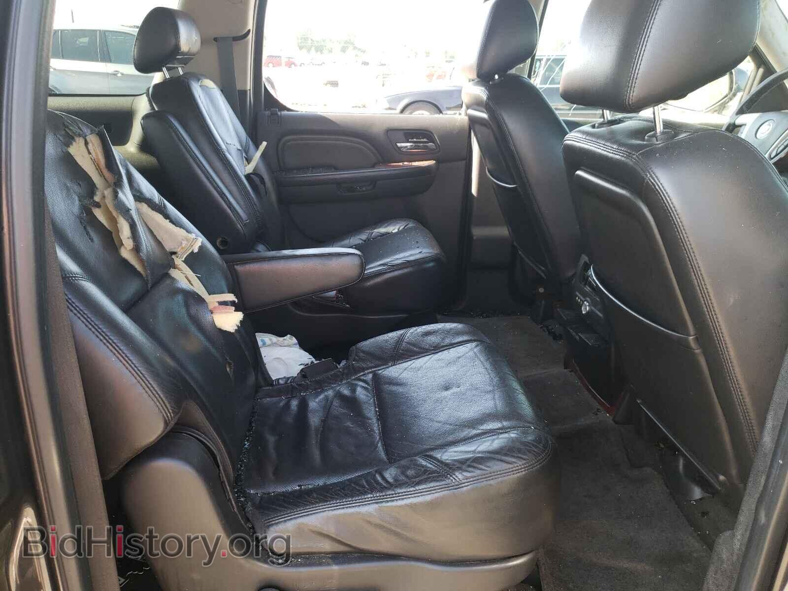2011 CADILLAC ESCALADE - VIN: 1GYS4HEF8BR132800 - Фото 6