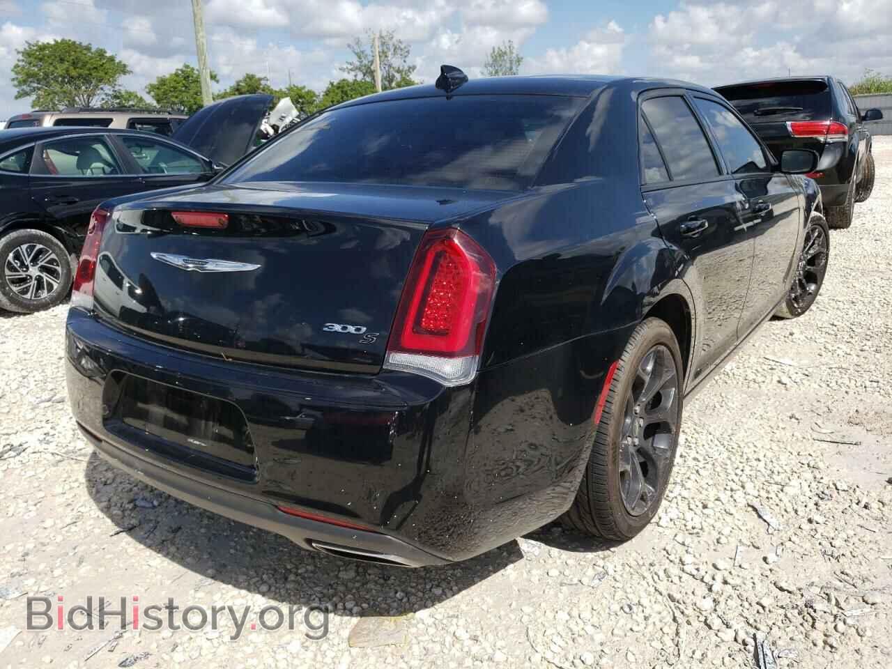 2019 CHRYSLER 300 - VIN: 2C3CCABG6KH686598 - Photo 4