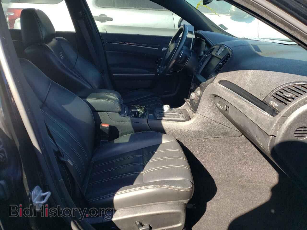 2019 CHRYSLER 300 - VIN: 2C3CCABG6KH686598 - Photo 5