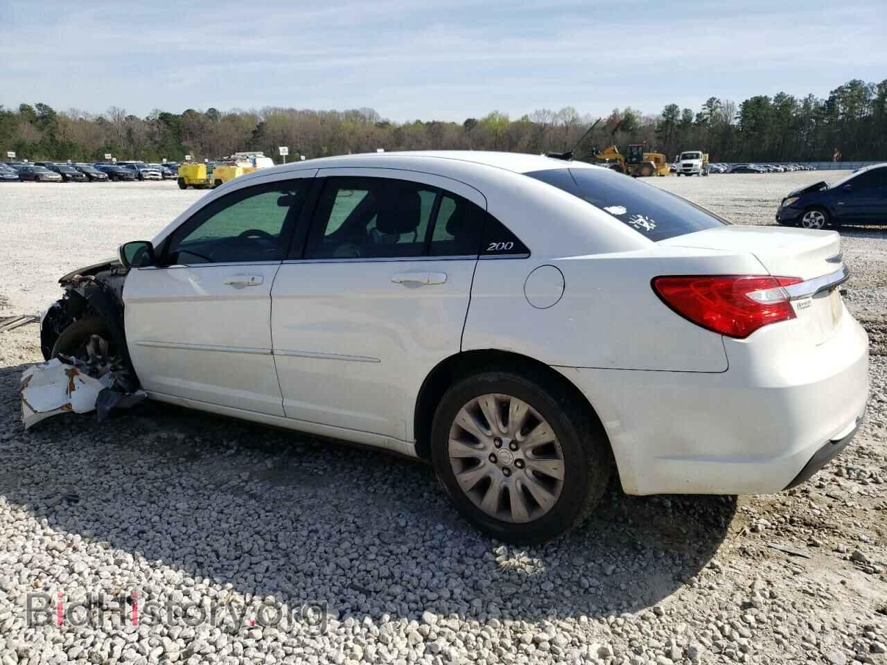2012 CHRYSLER 200 - VIN: 1C3CCBAB1CN201823 - Фото 2