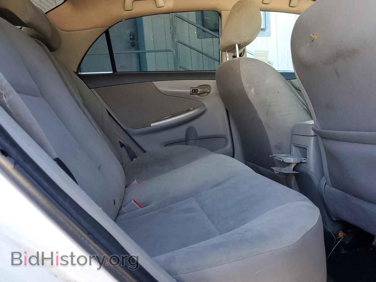 2011 TOYOTA COROLLA - VIN: 2T1BU4EEXBC650424 - Фото 11