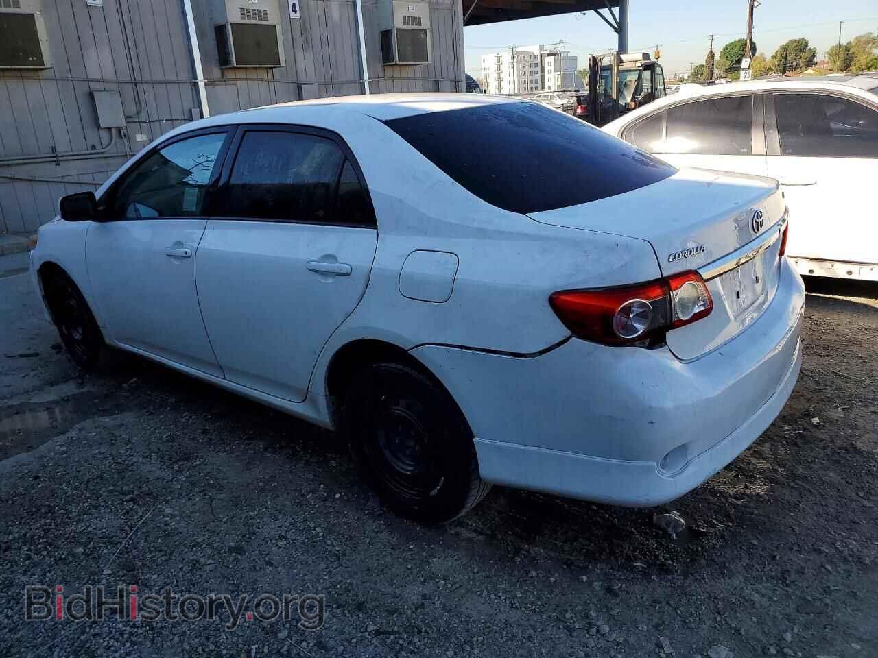 2011 TOYOTA COROLLA - VIN: 2T1BU4EEXBC650424 - Фото 3