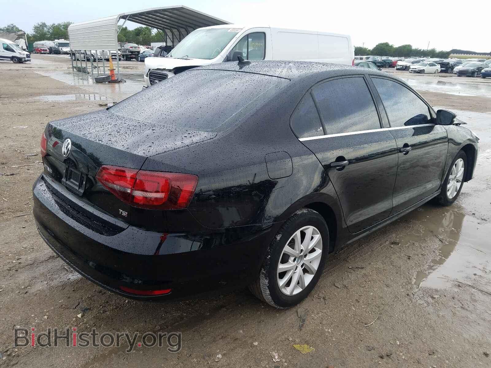 2017 VOLKSWAGEN JETTA - VIN: 3VWDB7AJ7HM305139 - Фото 4
