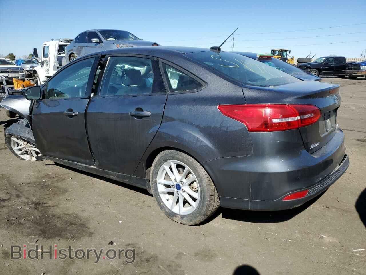 2018 FORD FOCUS - VIN: 1FADP3FE3JL210759 - Фото 2