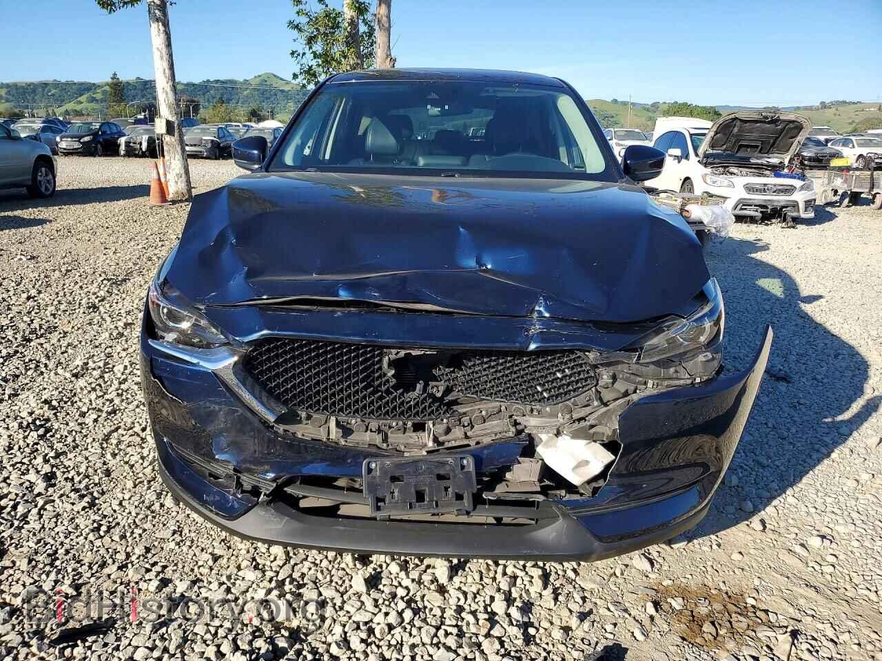 2017 MAZDA CX-5 - VIN: JM3KFBCL8H0105445 - Фото 5
