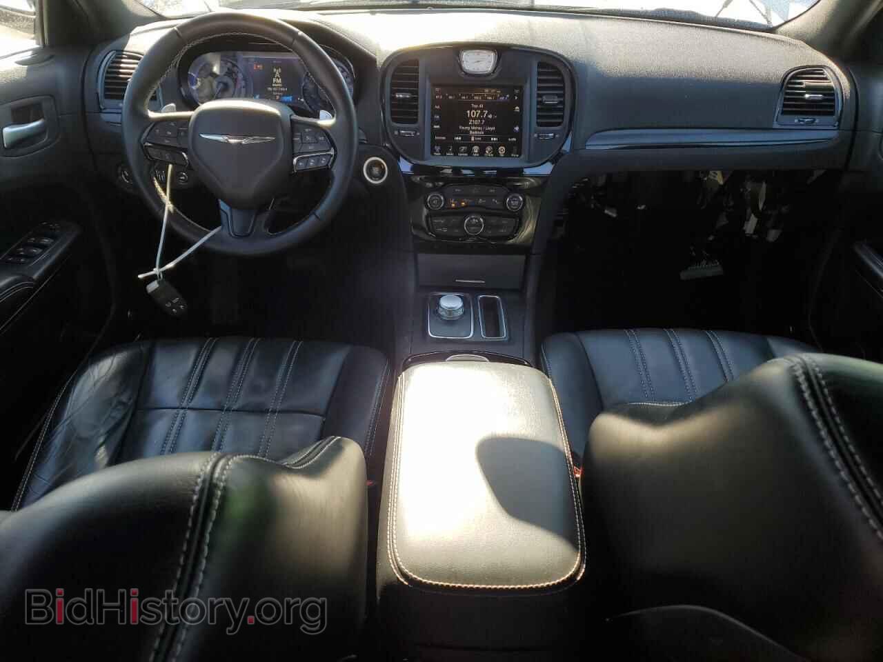 2016 CHRYSLER 300 - VIN: 2C3CCABT7GH224345 - Фото 8