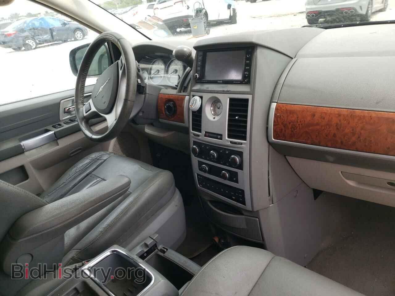 2008 CHRYSLER MINIVAN - VIN: 2A8HR54P38R758597 - Фото 9
