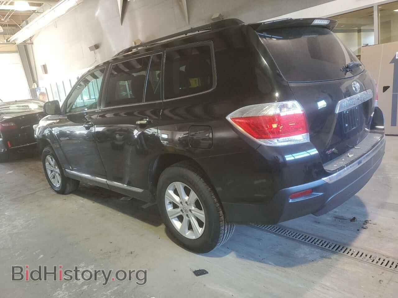 2013 TOYOTA HIGHLANDER - VIN: 5TDBK3EH8DS262497 - Photo 2