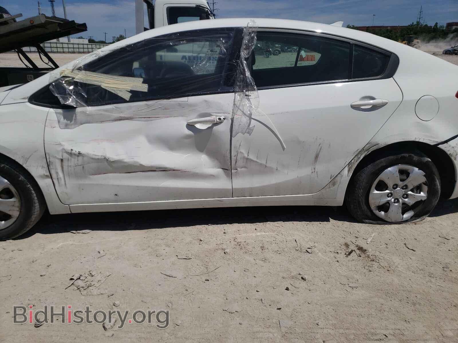 2017 KIA FORTE - VIN: 3KPFK4A70HE073041 - Фото 9