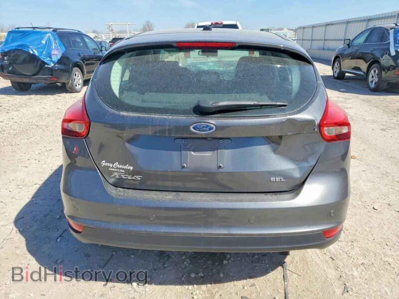 2017 Ford FOCUS (VIN 1FADP3M27HL211951) — photo 6 of 12