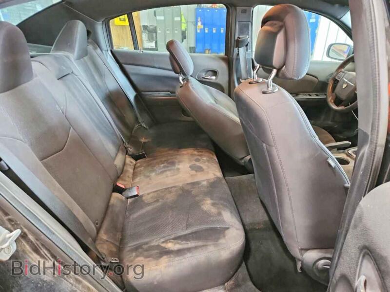 2012 Chrysler 200 (VIN 1C3CCBAB0CN223943) — photo 10 of 14