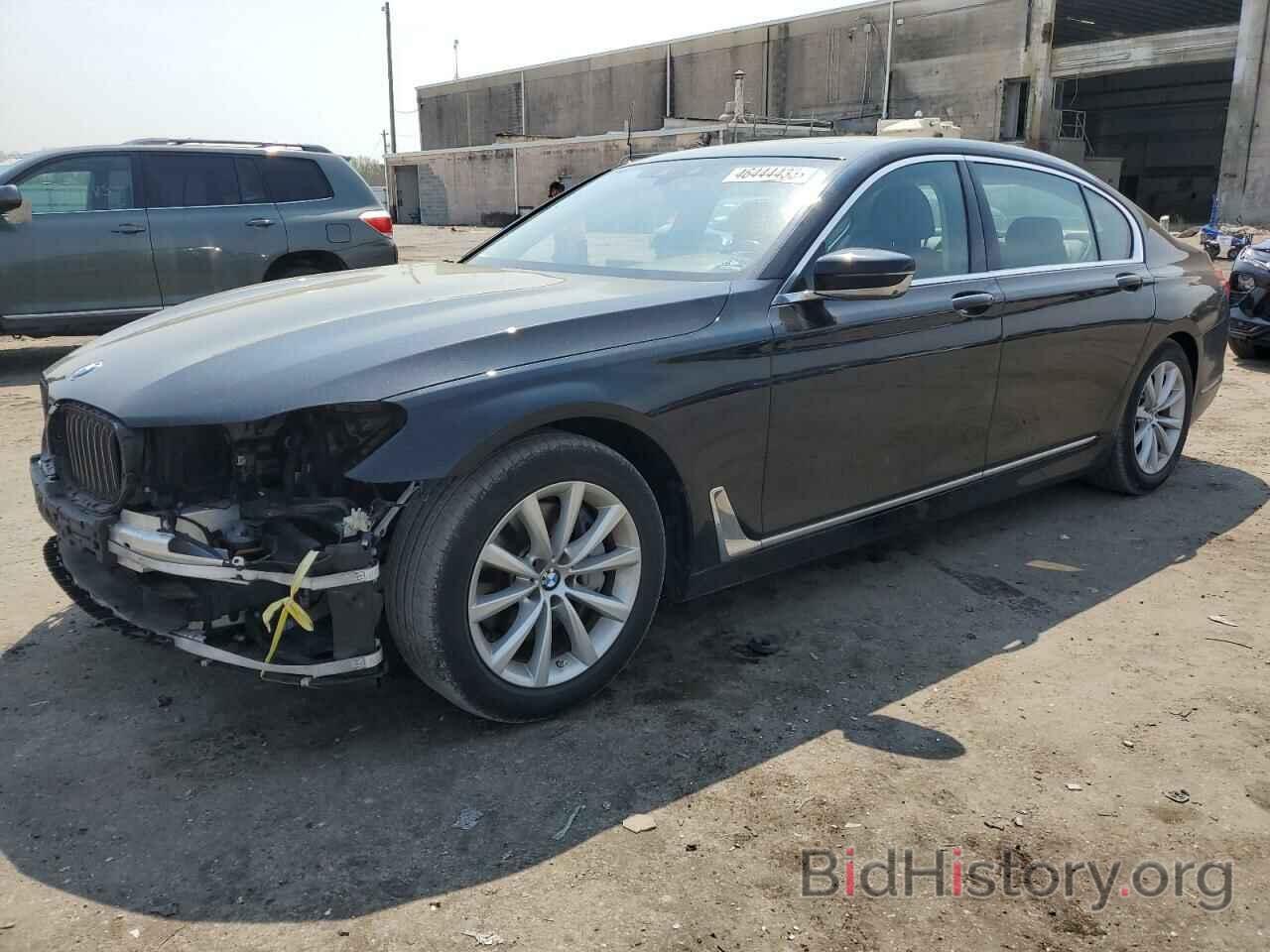 Photo WBA7E4C38HGV23327 - BMW 7 SERIES 2017