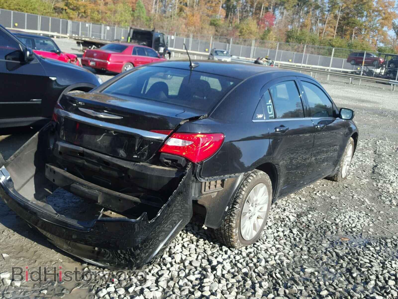 2014 CHRYSLER 200 - VIN: 1C3CCBAB1EN210461 - Photo 4